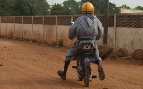 Frères de Saint-Jean, photo insolite