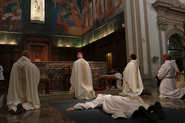 freres-saint-jean-ordiantion-esteban9 Frères de Saint-Jean : ordination sacerdotale de frère Esteban à Monterrey au Mexique
