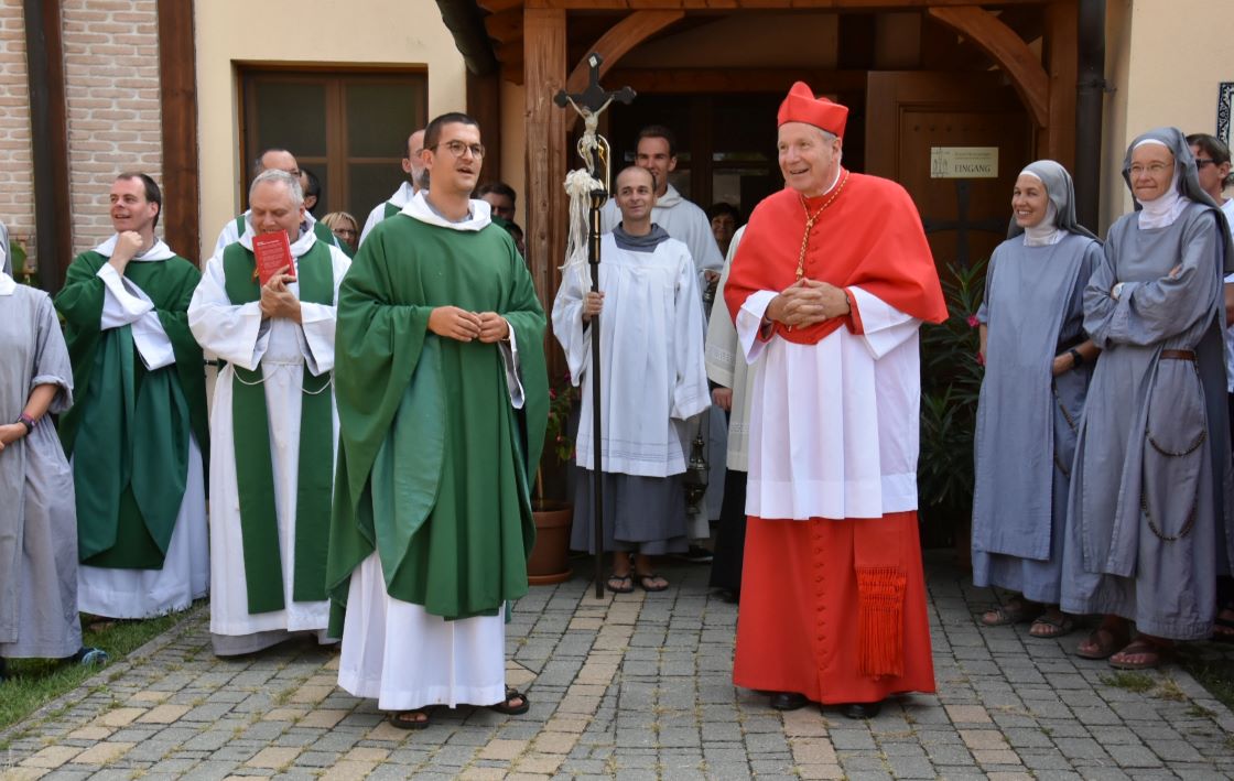 freres-saint-jean-marchegg6