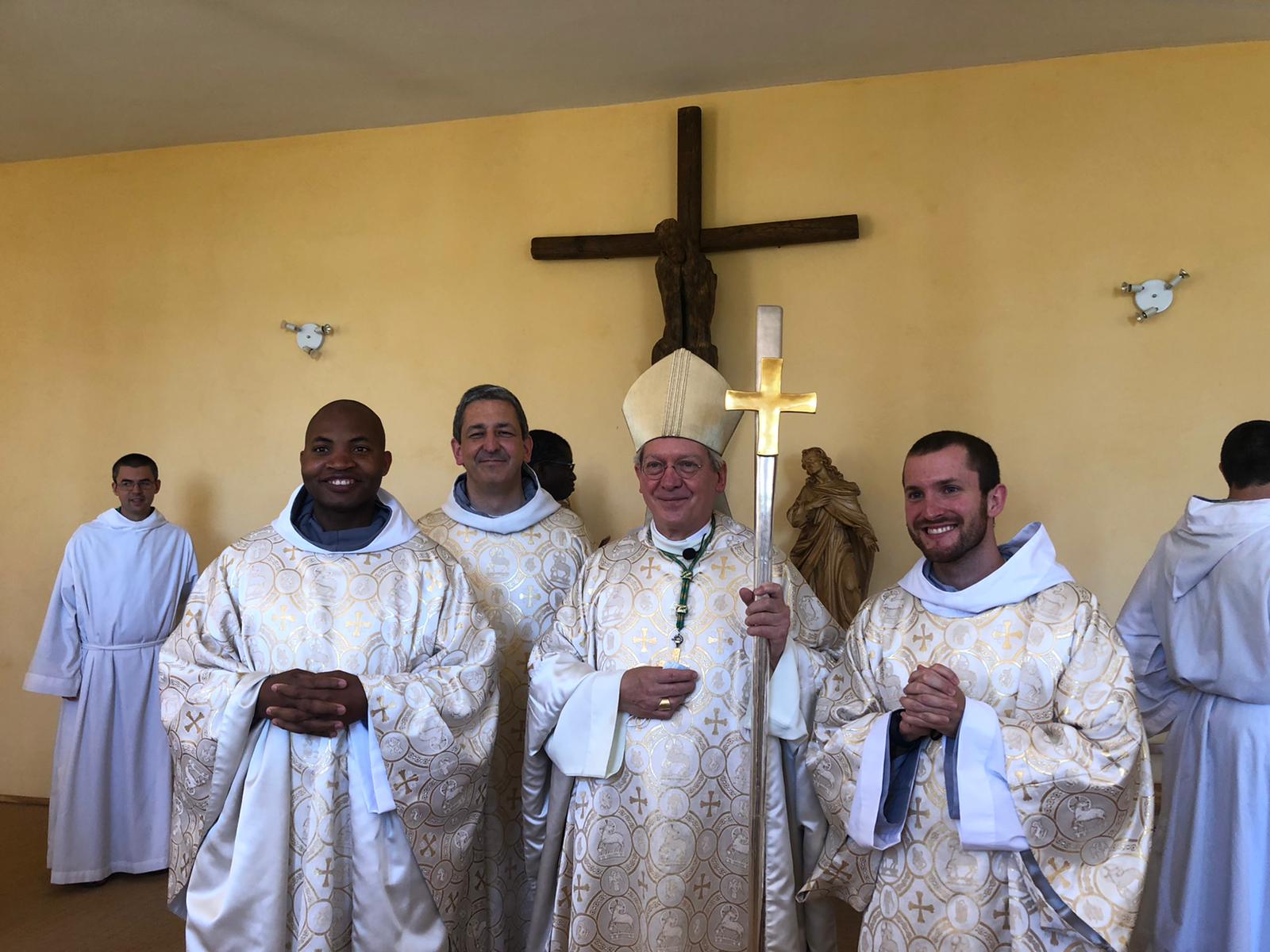 freres_saint_jean_ordinations_st_jodard2 Ordinations 2021 des Frères de Saint-Jean à saint-Jodard
