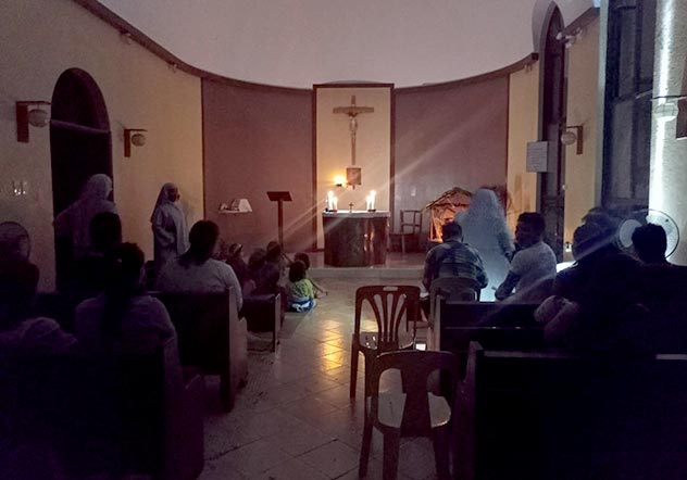 freres_saint_jean_supertyphon_cebu_7 Le prieuré de Cebu balayé par le supertyphon Rai