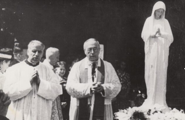 75ème anniversaire des apparitions à Banneux 75ème anniversaire des apparitions à Banneux - Frères de Saint-Jean