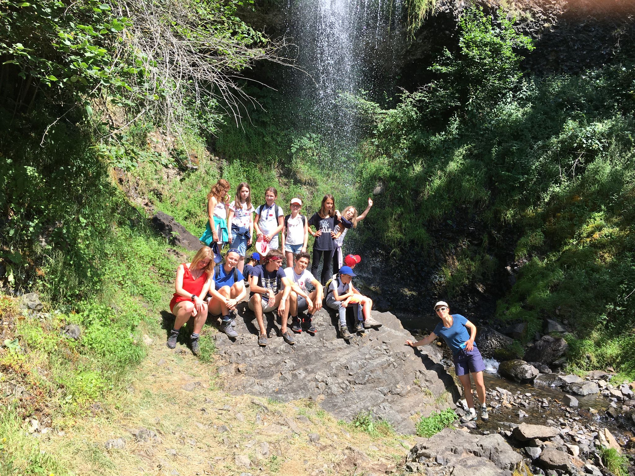 frères-saint-jean-murat-camp-petit-ane-gris