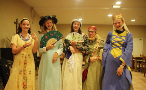 image prés claire de castelbajac