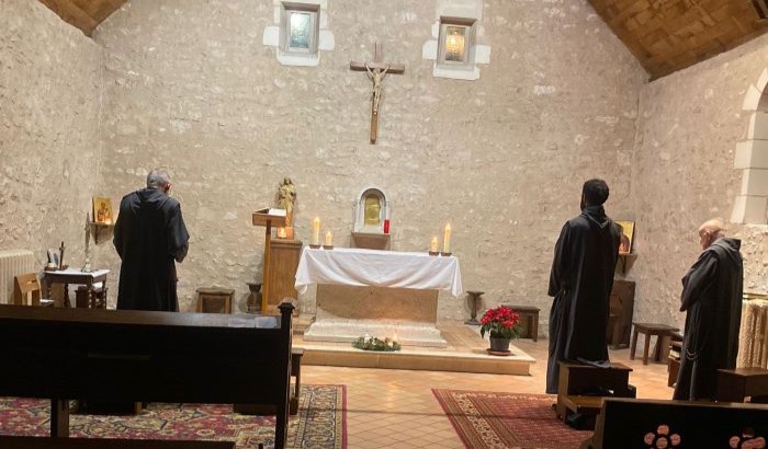 20231209_collège Vogt (02a) Les anciens du collège Vogt, au Cameroun, aujourd'hui étudiants et jeunes pros en Ile de France, se sont retrouvés pour une retraite à la Maison Saint-Jean