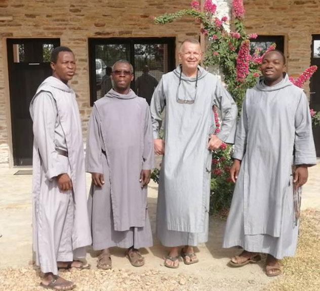 Frères de Saint-Jean du prieuré de Kara - Lumen Valley